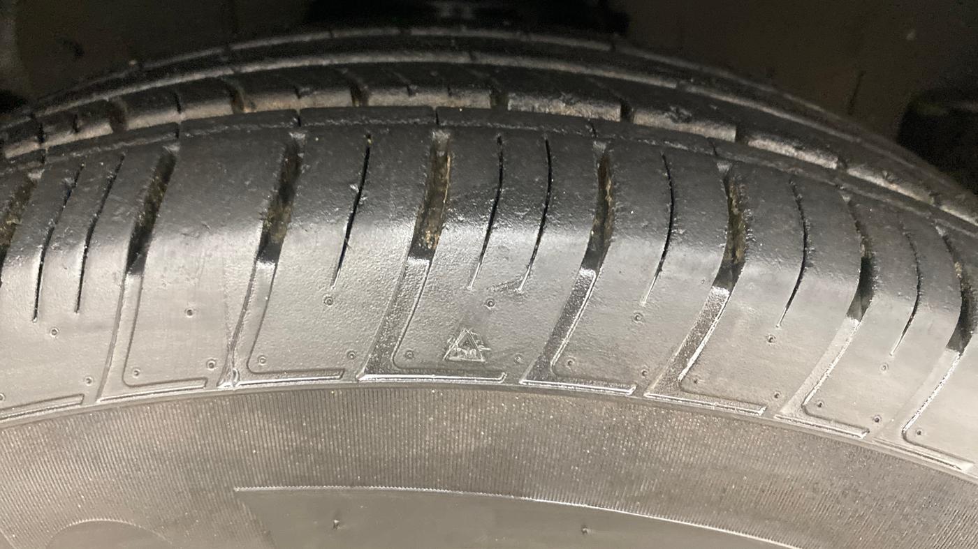 2022 Mahindra Scorpio S11 2WD, Diesel, Manual, 28,756 km, Right Front Tyre Tread