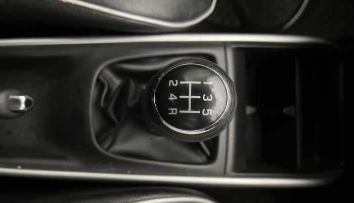 2017 Maruti Baleno ZETA PETROL 1.2, Petrol, Manual, 90,733 km, Gear Lever