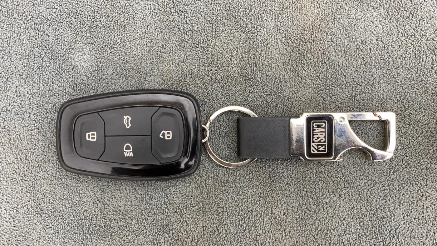 2020 Tata ALTROZ XZ PETROL, Petrol, Manual, 74,916 km, Key Close Up