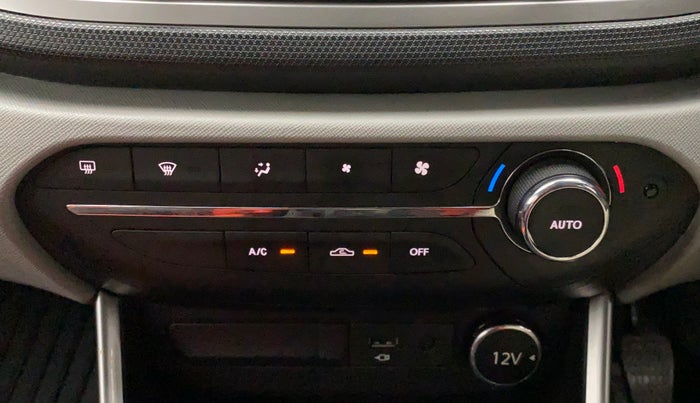 2020 Tata ALTROZ XZ PETROL, Petrol, Manual, 74,916 km, Automatic Climate Control