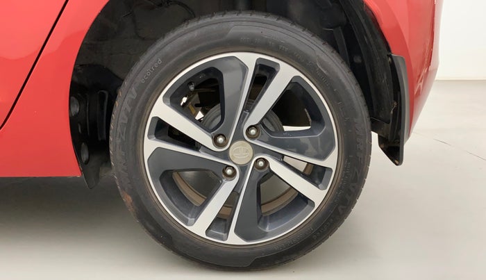 2020 Tata ALTROZ XZ PETROL, Petrol, Manual, 74,916 km, Left Rear Wheel