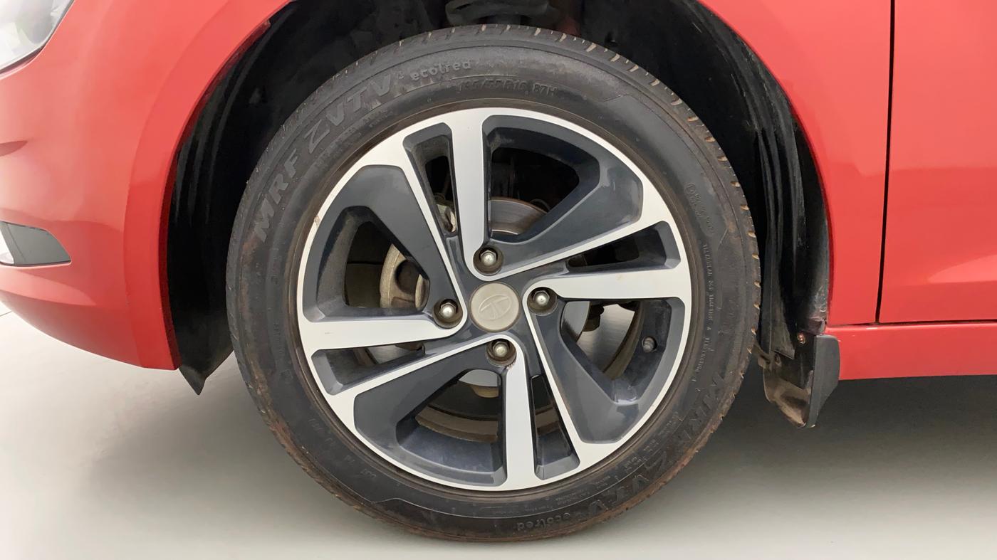 2020 Tata ALTROZ XZ PETROL, Petrol, Manual, 74,916 km, Left Front Wheel