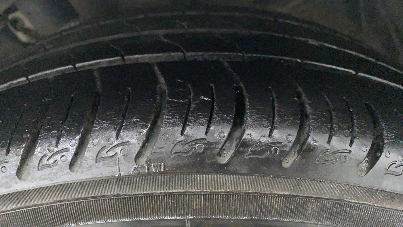 2020 Tata ALTROZ XZ 1.2, Petrol, Manual, 14,826 km, Left Front Tyre Tread
