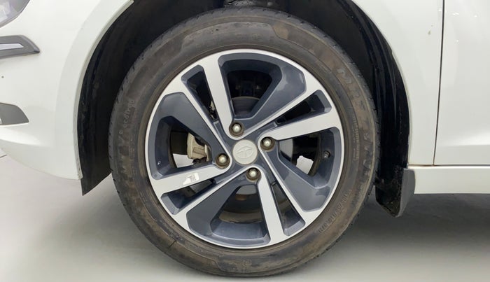 2020 Tata ALTROZ XZ 1.2, Petrol, Manual, 14,826 km, Left Front Wheel