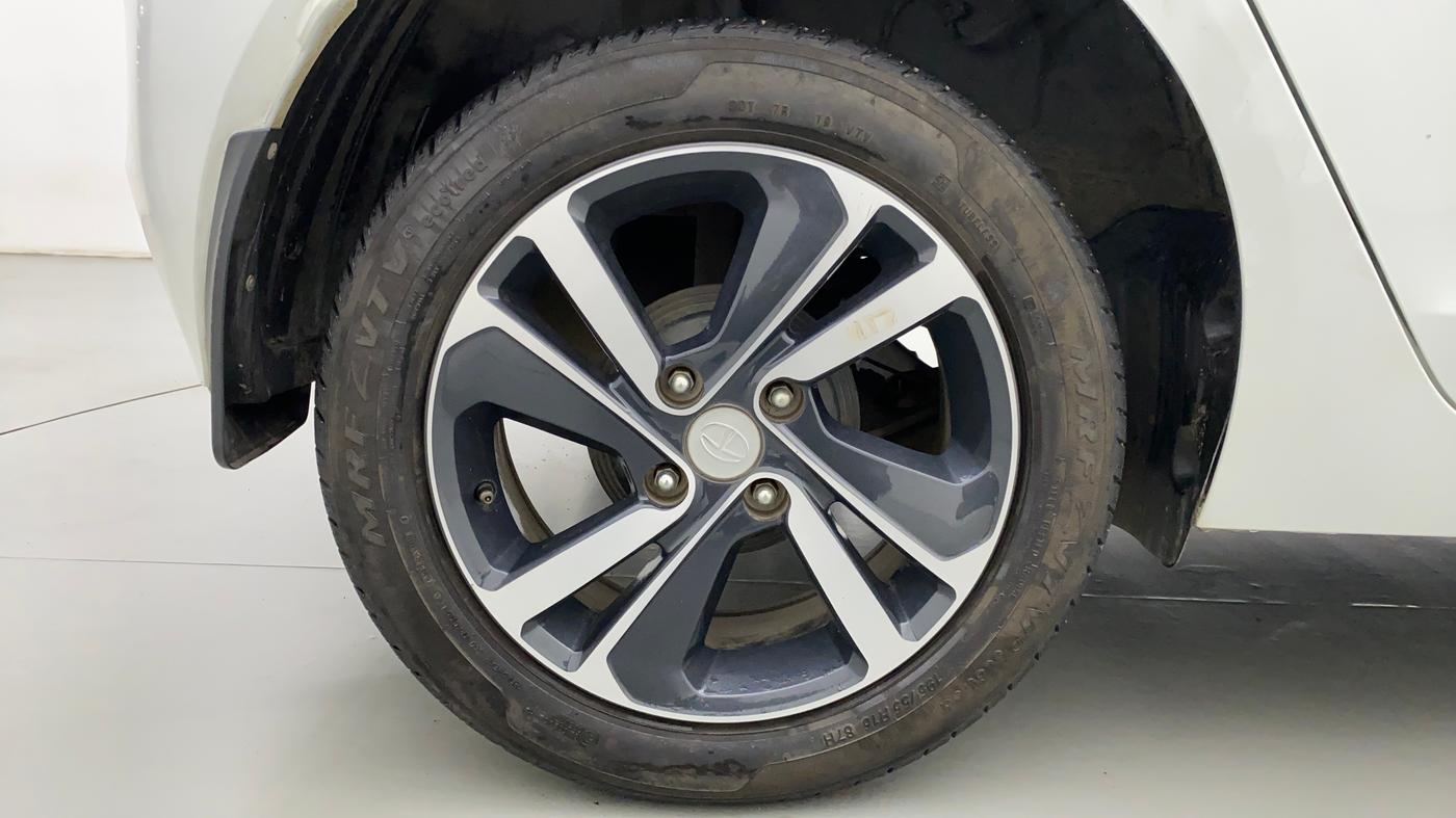 2020 Tata ALTROZ XZ 1.2, Petrol, Manual, 14,826 km, Right Rear Wheel