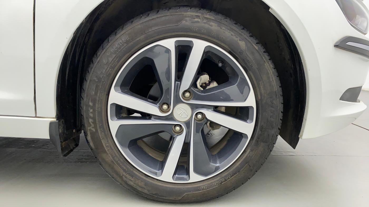 2020 Tata ALTROZ XZ 1.2, Petrol, Manual, 14,826 km, Right Front Wheel