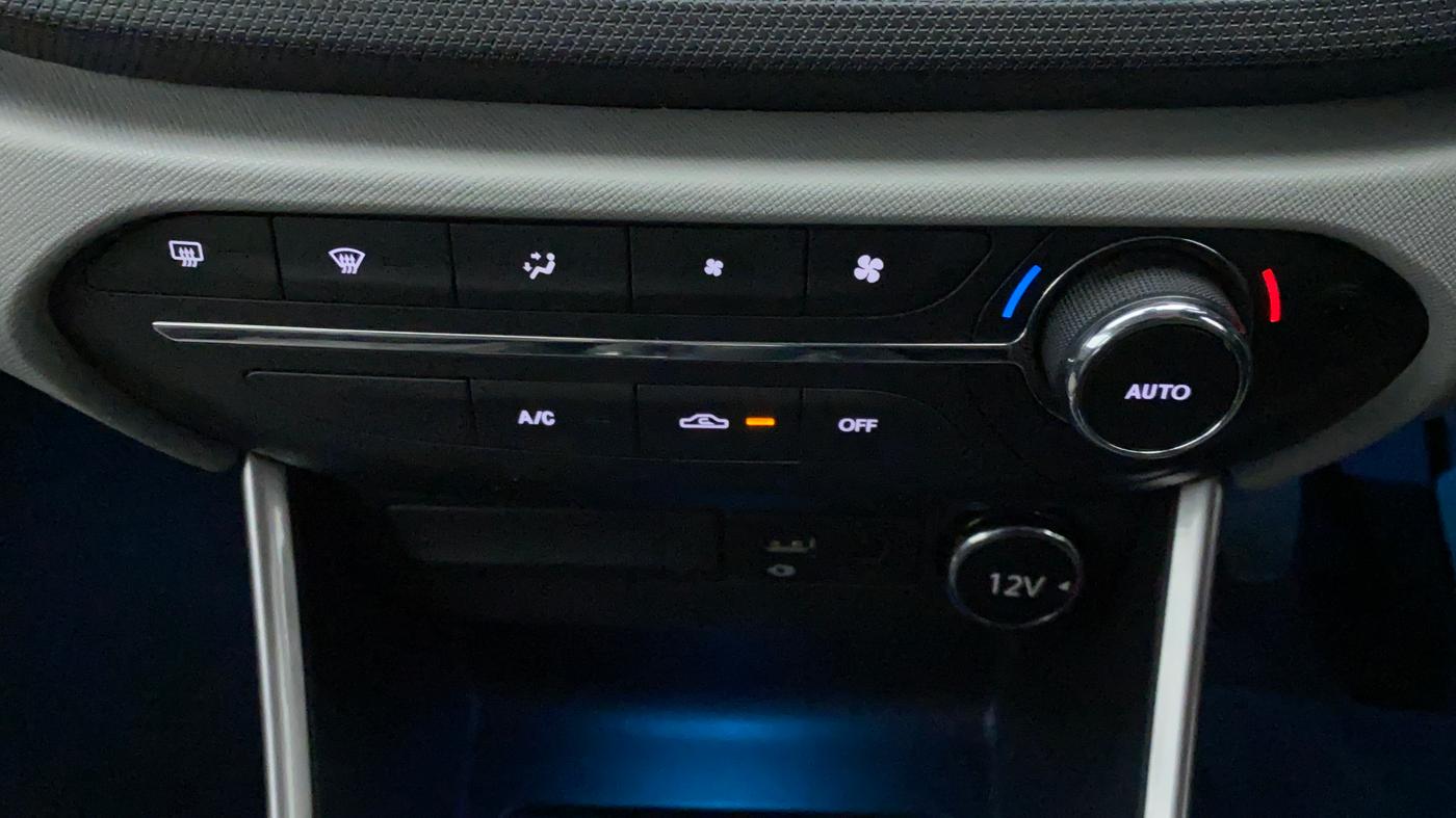 2020 Tata ALTROZ XZ 1.2, Petrol, Manual, 14,826 km, Automatic Climate Control