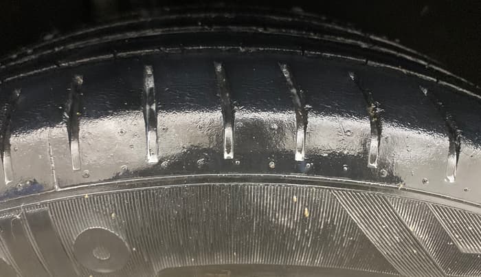 2021 Maruti Baleno ZETA PETROL 1.2, Petrol, Manual, 45,082 km, Right Rear Tyre Tread
