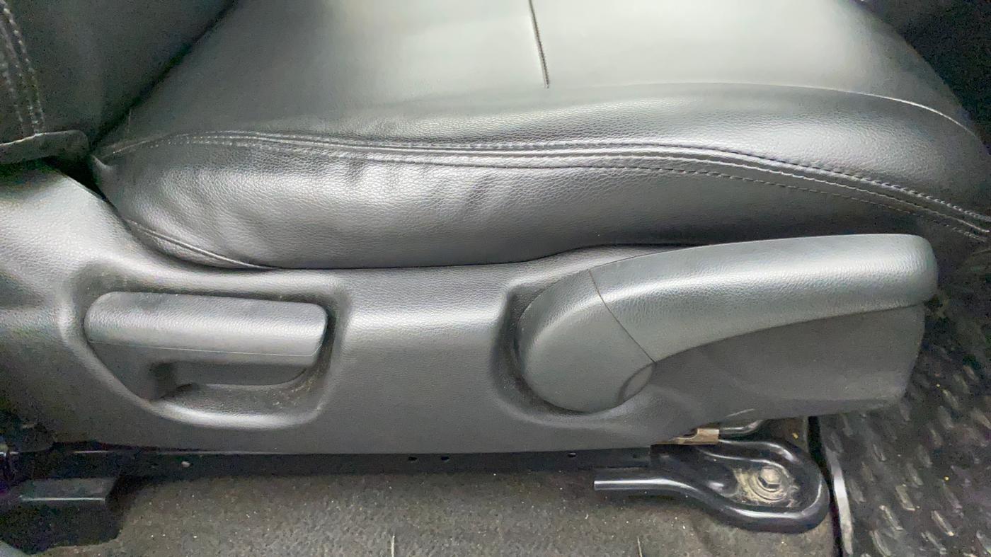 2017 Honda Jazz 1.2L I-VTEC V AT, Petrol, Automatic, 71,216 km, Driver Side Adjustment Panel