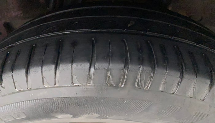 2017 Honda Jazz 1.2L I-VTEC V AT, Petrol, Automatic, 71,216 km, Left Rear Tyre Tread