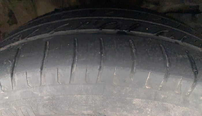 2017 Honda Jazz 1.2L I-VTEC V AT, Petrol, Automatic, 71,216 km, Right Front Tyre Tread
