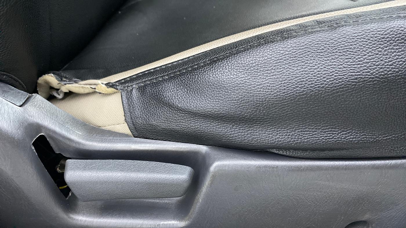 2019 Maruti Alto K10 VXI P, Petrol, Manual, 5,781 km, Driver Side Adjustment Panel