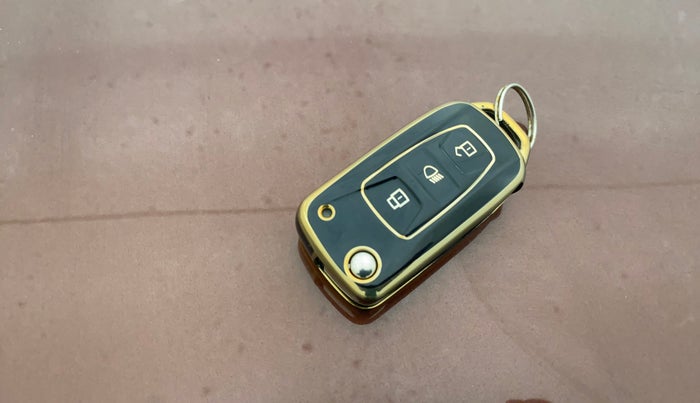 2025 Tata Tiago XZA iCNG, CNG, Automatic, 21,051 km, Key Close Up