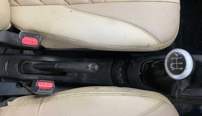 2014 Maruti Wagon R 1.0 LXI, Petrol, Manual, 72,635 km, Gear Lever