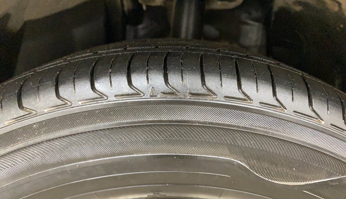 2020 Tata NEXON XZ PLUS (O) PETROL DUAL TONE, Petrol, Manual, 86,165 km, Left Front Tyre Tread