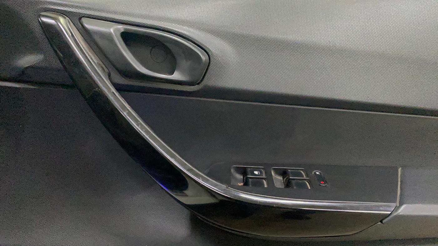 2019 Tata TIAGO NRG PETROL, Petrol, Manual, 46,567 km, Driver Side Door Panels Control