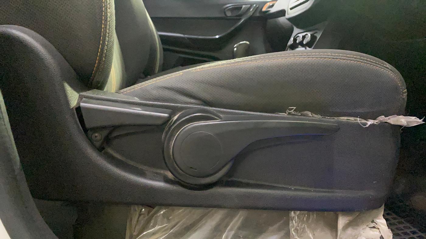 2019 Tata TIAGO NRG PETROL, Petrol, Manual, 46,567 km, Driver Side Adjustment Panel