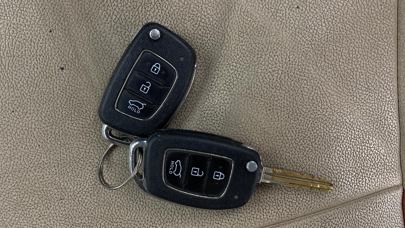 2017 Hyundai Creta E PLUS 1.6 PETROL, Petrol, Manual, 60,469 km, Key Close Up