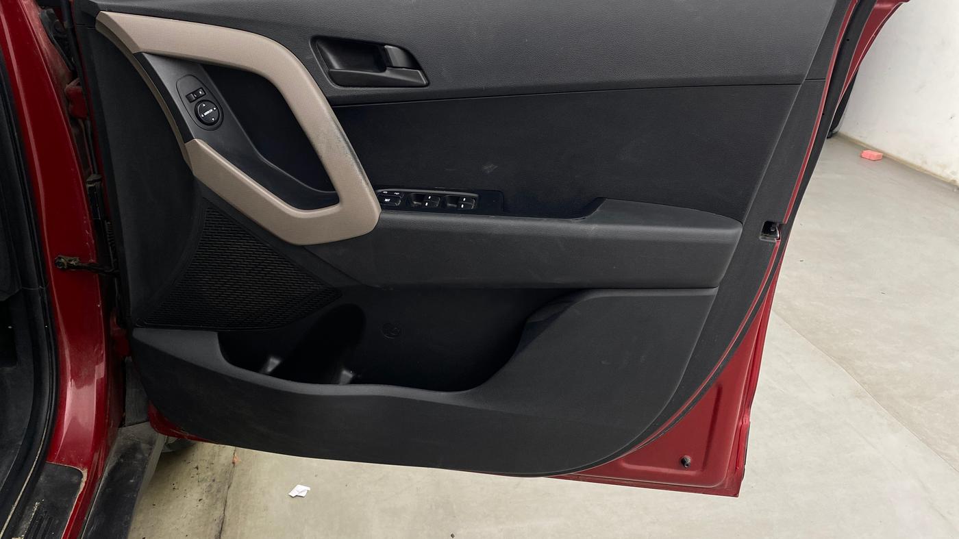 2017 Hyundai Creta E PLUS 1.6 PETROL, Petrol, Manual, 60,469 km, Driver Side Door Panels Control