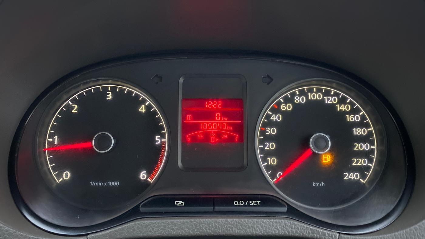 2014 Volkswagen Vento HIGHLINE DIESEL, Diesel, Manual, 1,05,831 km, Odometer Image