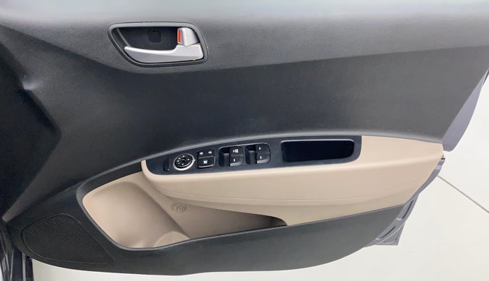 2018 Hyundai Grand i10 SPORTZ AT 1.2 KAPPA VTVT, Petrol, Automatic, 22,456 km, Driver Side Door Panels Control