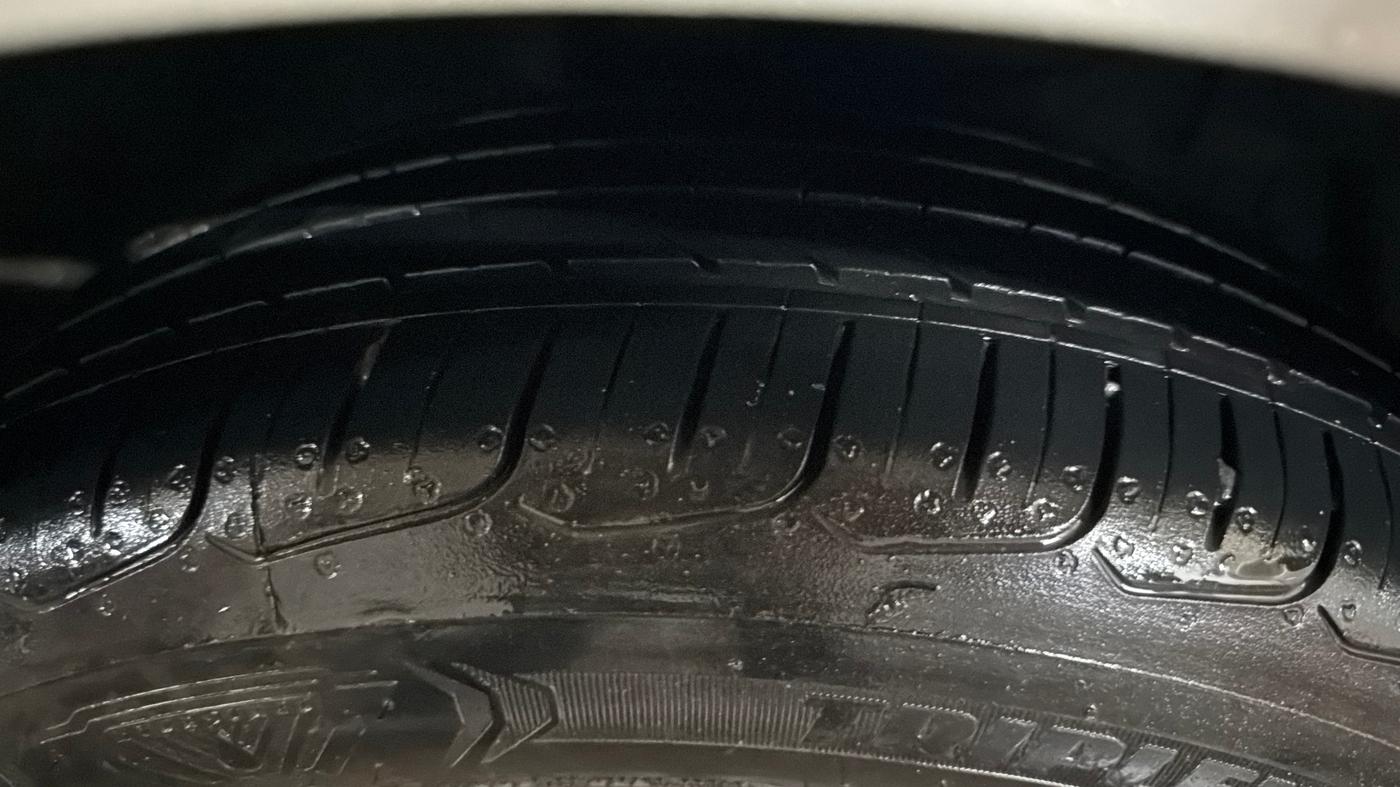 2017 Maruti Ciaz ALPHA 1.4 PETROL, Petrol, Manual, 71,580 km, Right Front Tyre Tread