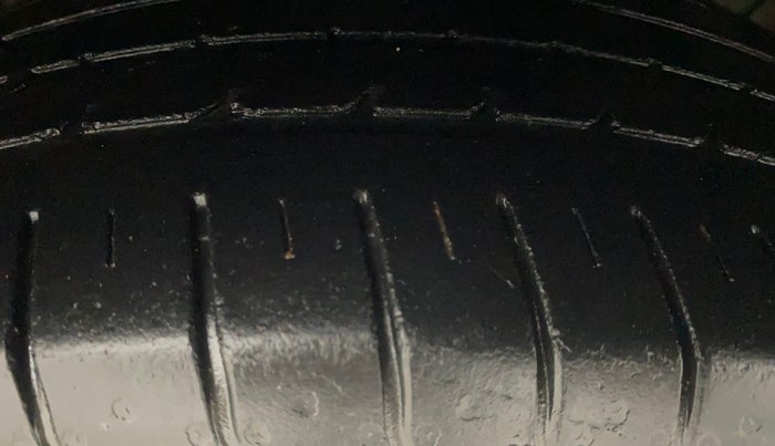 2016 Hyundai Creta SX PLUS 1.6 PETROL, Petrol, Manual, 59,728 km, Right Front Tyre Tread