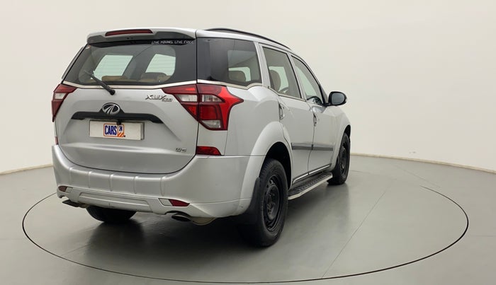 2019 Mahindra XUV500 W5, Diesel, Manual, 95,338 km, Right Back Diagonal