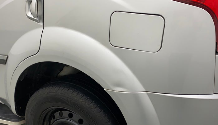 2019 Mahindra XUV500 W5, Diesel, Manual, 95,338 km, Left quarter panel - Slightly dented
