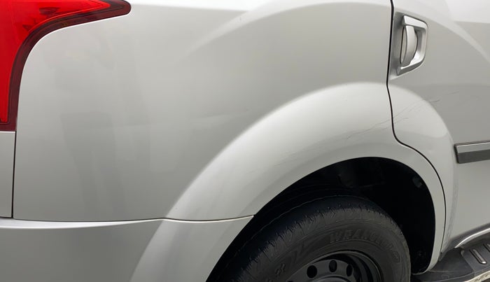 2019 Mahindra XUV500 W5, Diesel, Manual, 95,338 km, Right quarter panel - Slightly dented