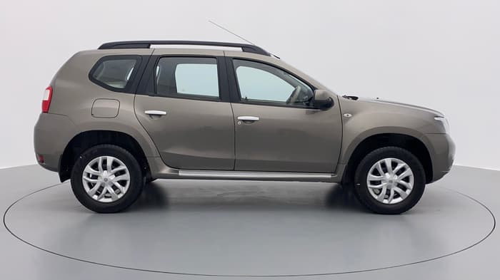 2016 Nissan Terrano XL P, Petrol, Manual, 23,824 km, Right Side View