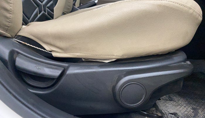 2015 Hyundai Xcent S 1.2, Petrol, Manual, 72,845 km, Driver Side Adjustment Panel