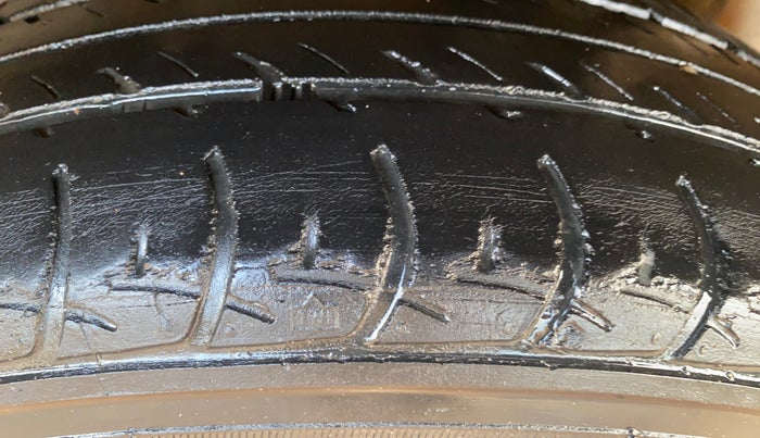 2016 Maruti Celerio ZXI AMT, Petrol, Automatic, 36,485 km, Left Rear Tyre Tread