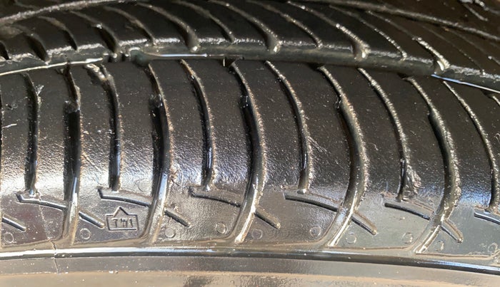 2016 Maruti Celerio ZXI AMT, Petrol, Automatic, 36,485 km, Right Front Tyre Tread