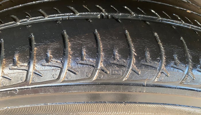 2016 Maruti Celerio ZXI AMT, Petrol, Automatic, 36,485 km, Right Rear Tyre Tread