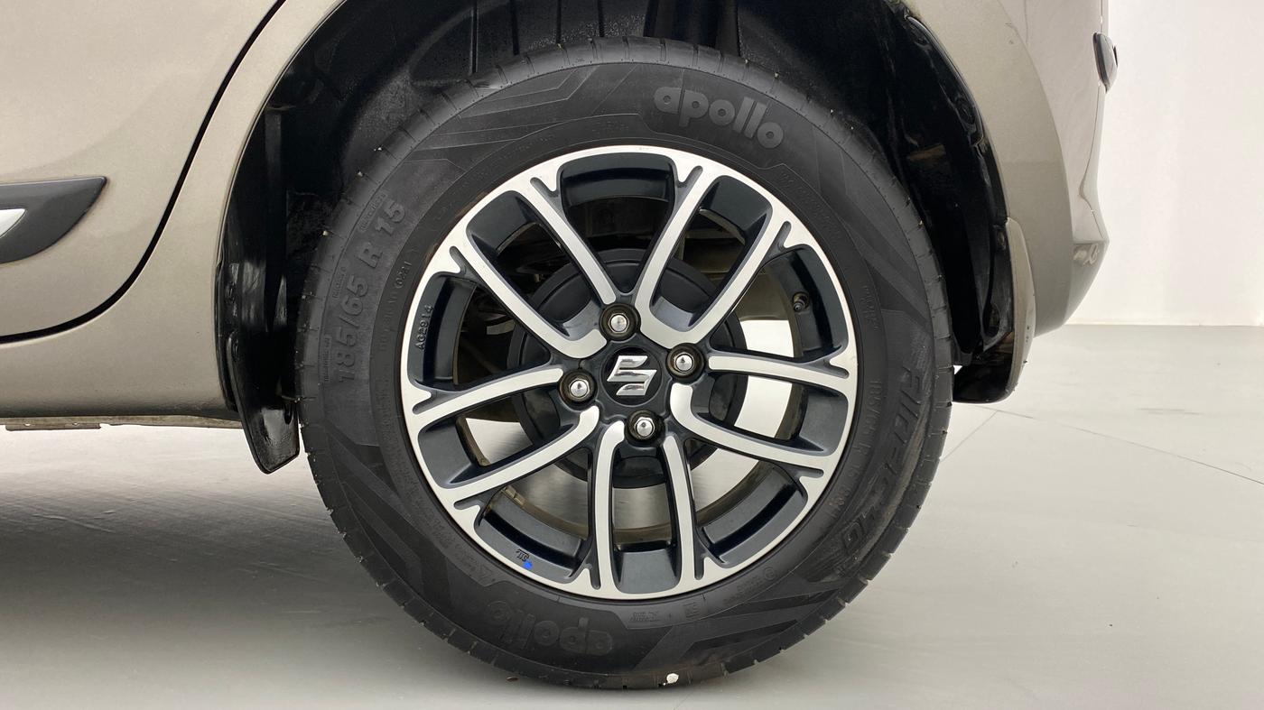 2021 Maruti Swift ZXI + AMT, Petrol, Automatic, 15,774 km, Left Rear Wheel