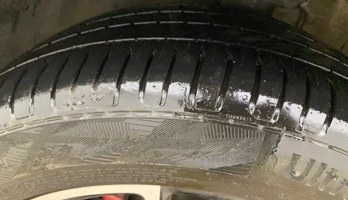 2022 MG ASTOR SHARP 1.3 TURBO AT, Petrol, Automatic, 74,892 km, Left Front Tyre Tread