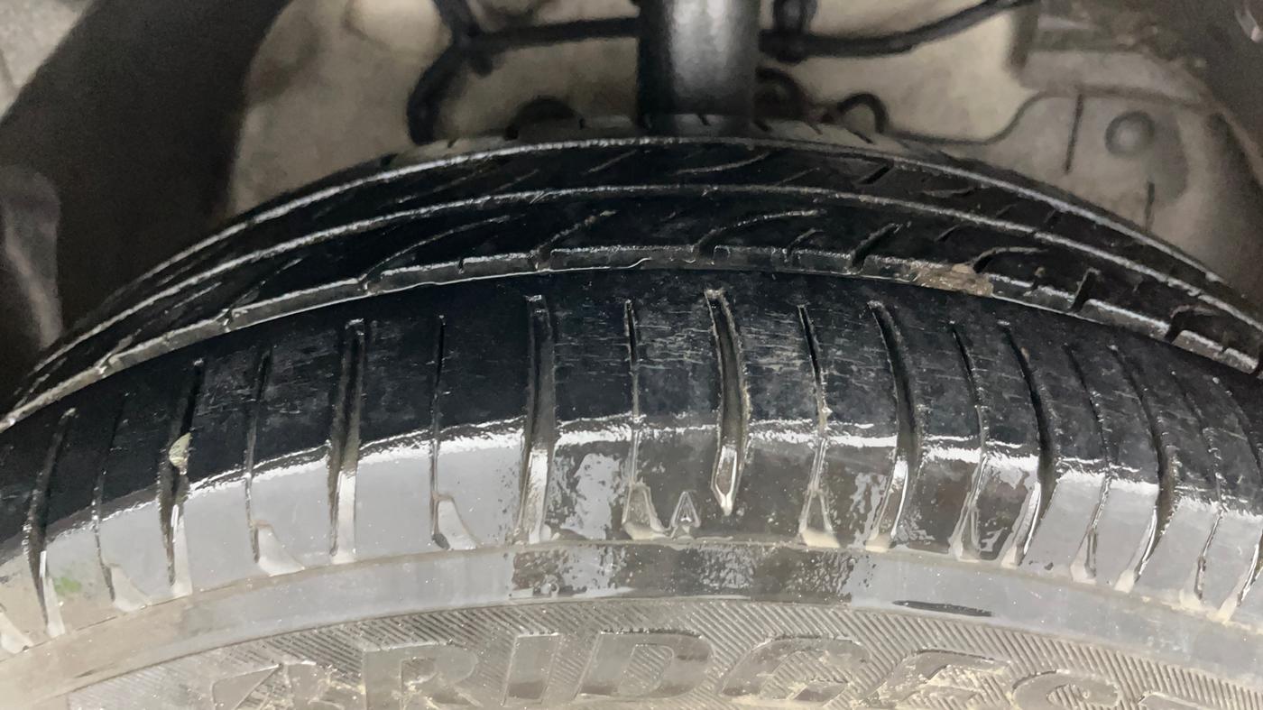 2014 Tata Zest XMS PETROL, Petrol, Manual, 69,402 km, Right Front Tyre Tread