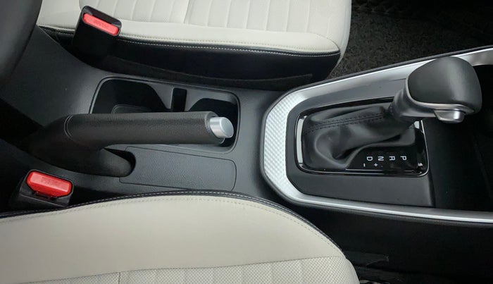 2023 KIA SONET HTX 1.0 DCT, Petrol, Automatic, 747 km, Gear Lever