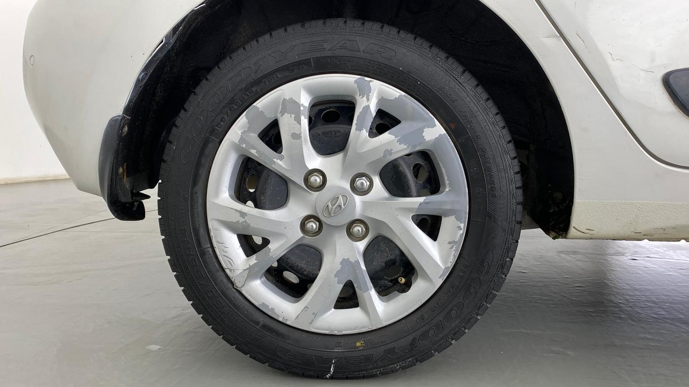 2017 Hyundai Grand i10 SPORTZ (O) 1.2 KAPPA VTVT, Petrol, Manual, 50,446 km, Right Rear Wheel