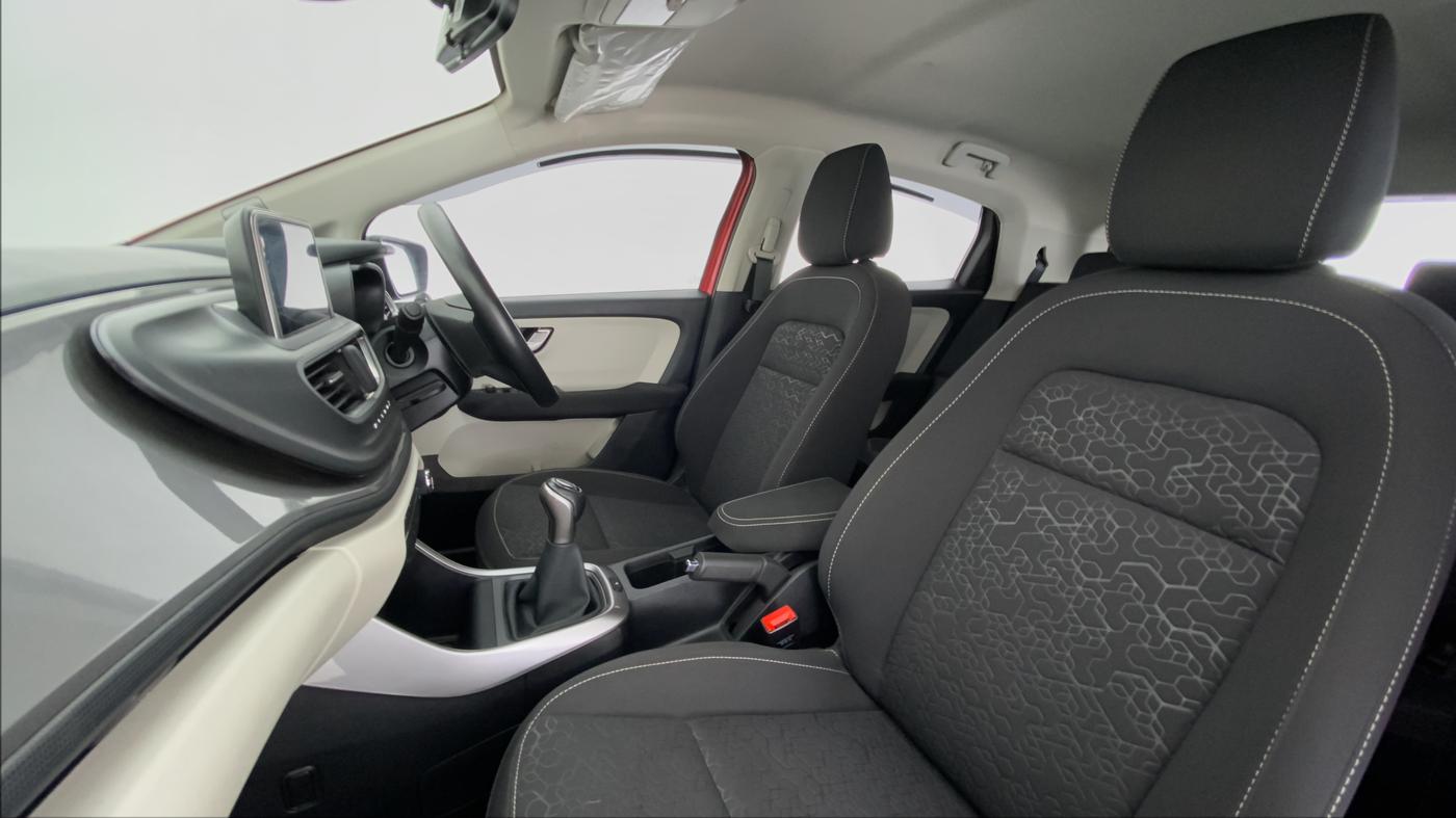 2021 Tata ALTROZ XZ 1.5 RTQ, Diesel, Manual, 10,412 km, Right Side Front Door Cabin