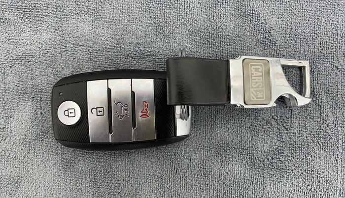 2020 KIA SELTOS HTX 1.5 PETROL MT, Petrol, Manual, 26,517 km, Key Close Up