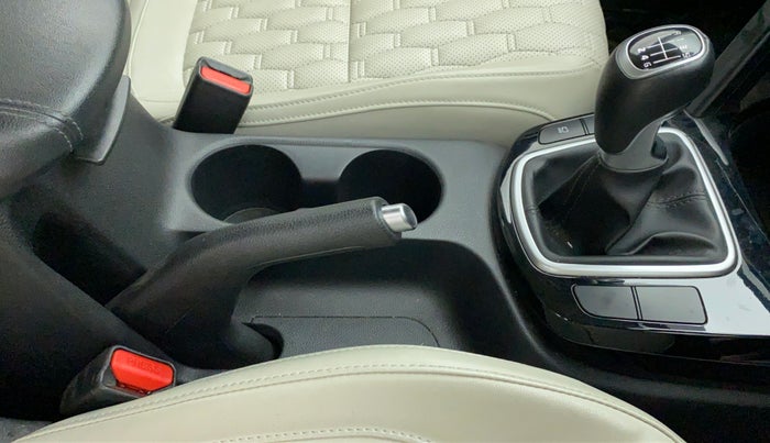 2020 KIA SELTOS HTX 1.5 PETROL MT, Petrol, Manual, 26,517 km, Gear Lever