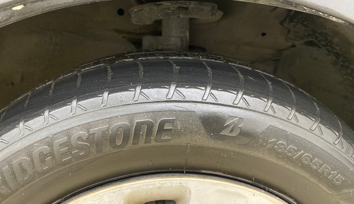 2016 Maruti Ertiga VDI SHVS, Diesel, Manual, 1,45,070 km, Right Front Tyre Tread