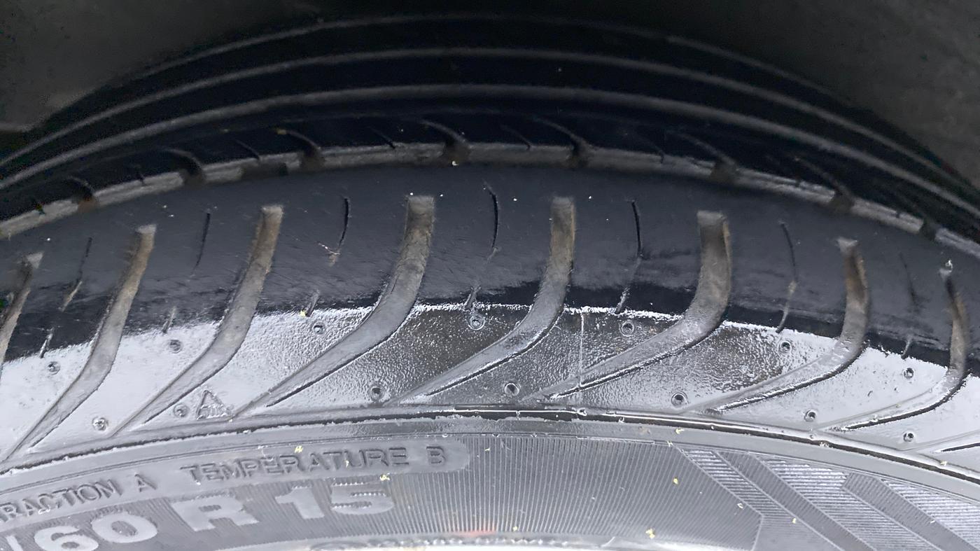 2014 Nissan Micra XV CVT, Petrol, Automatic, 49,470 km, Right Rear Tyre Tread