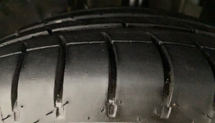 2016 Tata Tiago XZ PETROL, Petrol, Manual, 44,593 km, Left Front Tyre Tread