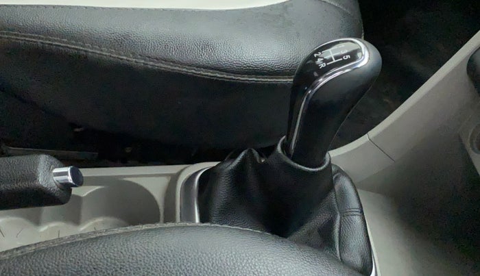 2016 Tata Tiago XZ PETROL, Petrol, Manual, 44,593 km, Gear Lever