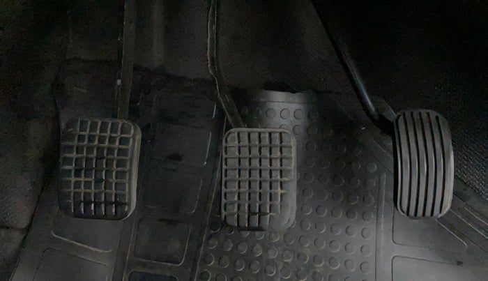 2016 Tata Tiago XZ PETROL, Petrol, Manual, 44,593 km, Pedals