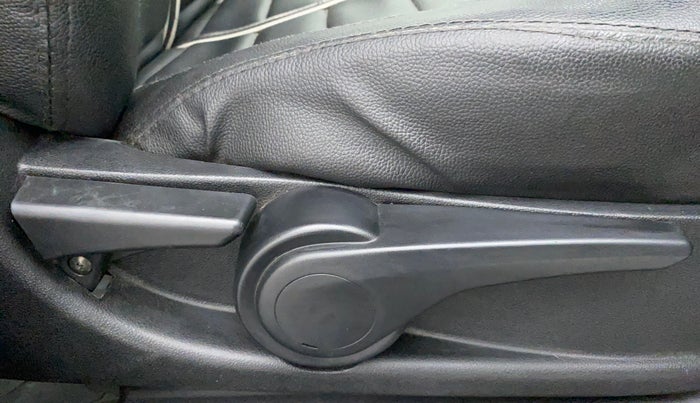 2016 Tata Tiago XZ PETROL, Petrol, Manual, 44,593 km, Driver Side Adjustment Panel