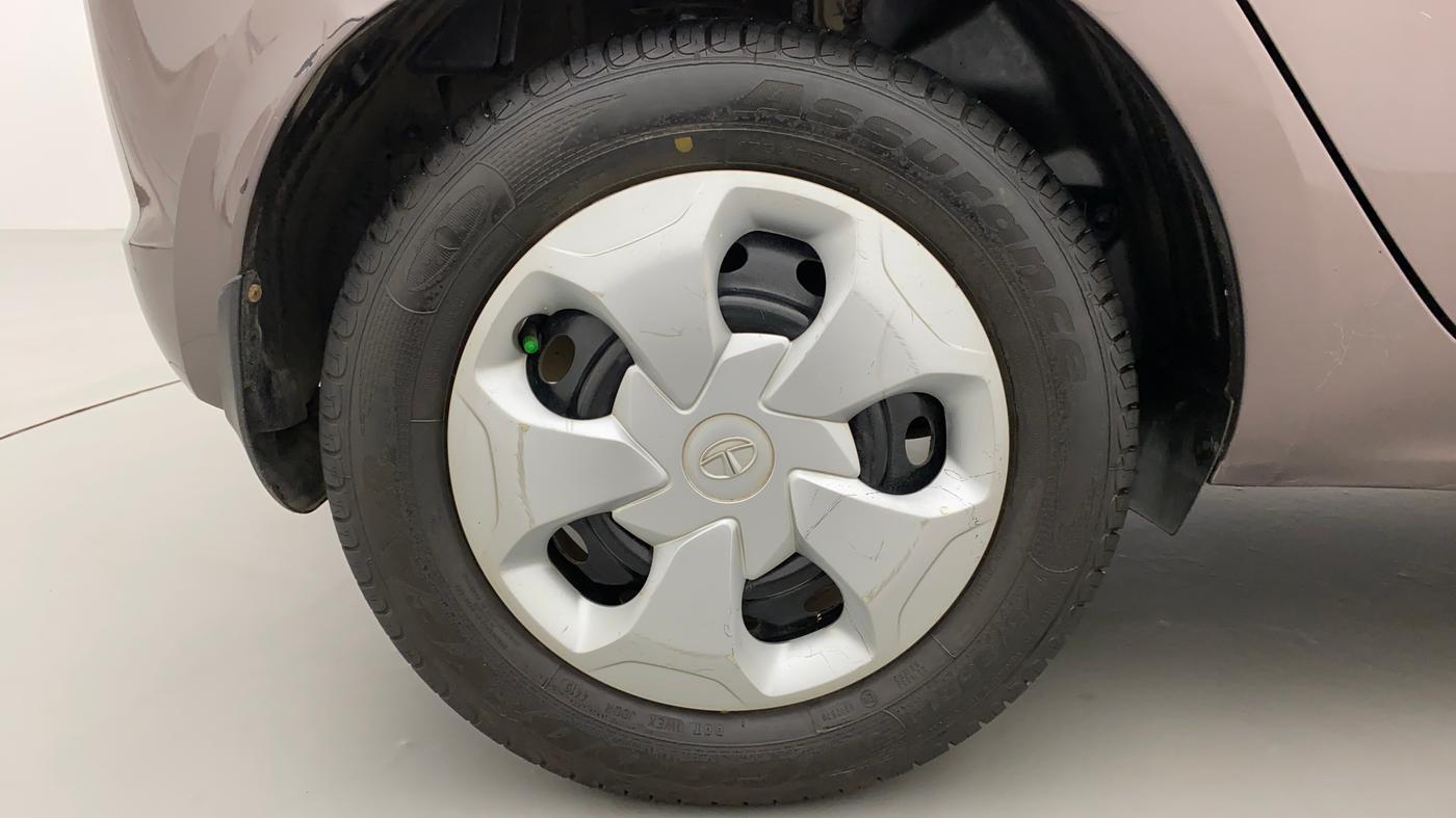 2016 Tata Tiago XZ PETROL, Petrol, Manual, 44,593 km, Right Rear Wheel